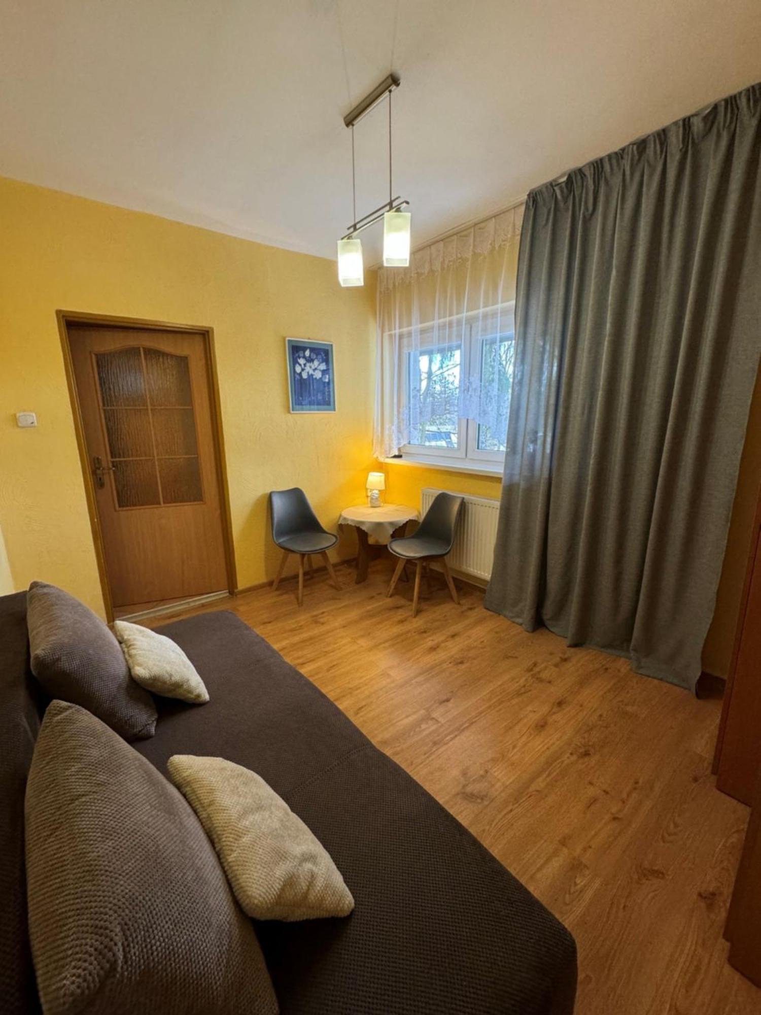 Dom Wczasowy Przy Skalkach Szklarska Poręba Esterno foto