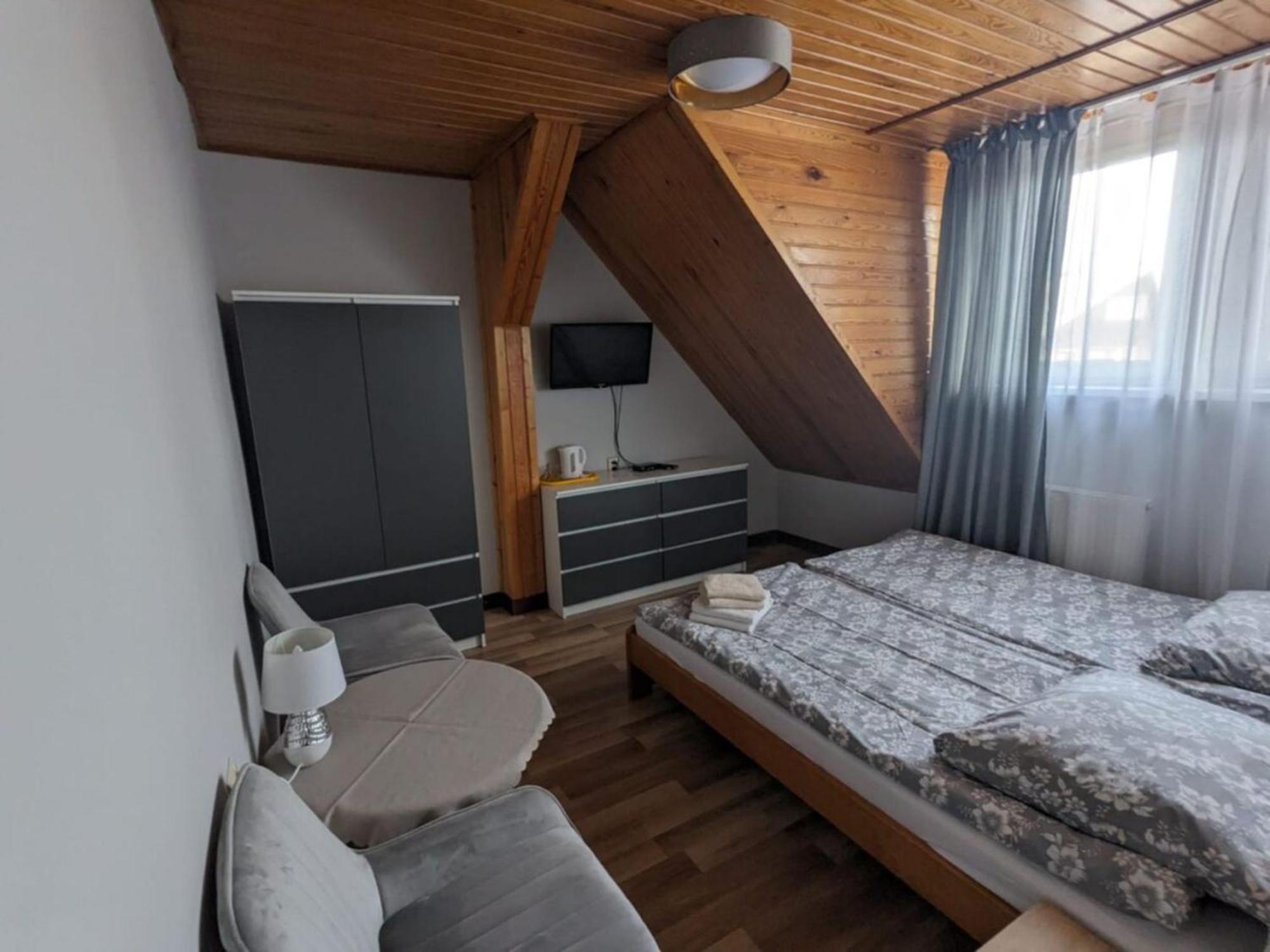 Dom Wczasowy Przy Skalkach Szklarska Poręba Esterno foto